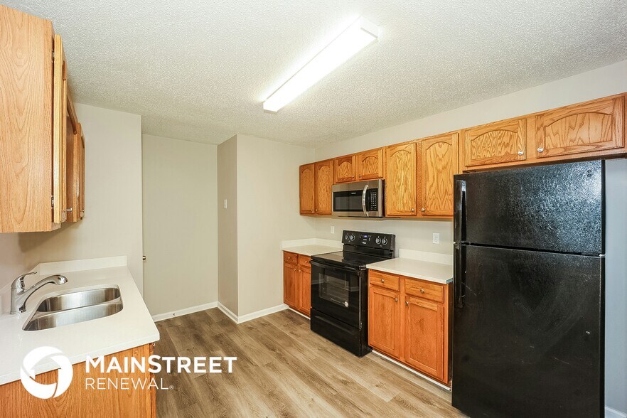 Building Photo - 64 Mineral Springs Ln