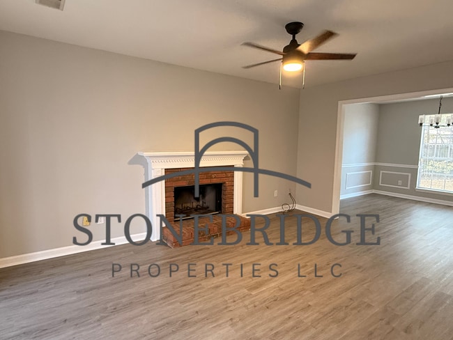 Building Photo - 3 bed, 2.5 bath home in Helena