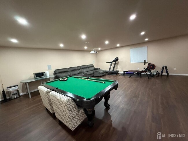 Building Photo - 39 Periwinkle Dr