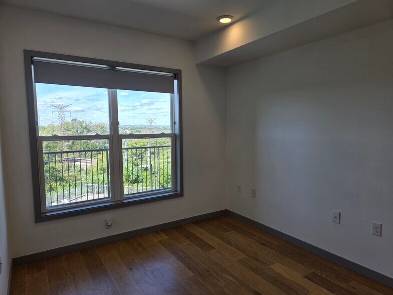 Bedroom 2 - 400 Herron Dr