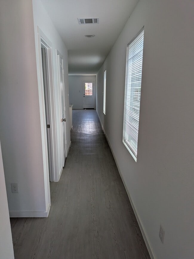 Building Photo - 6726 Marble Rdg