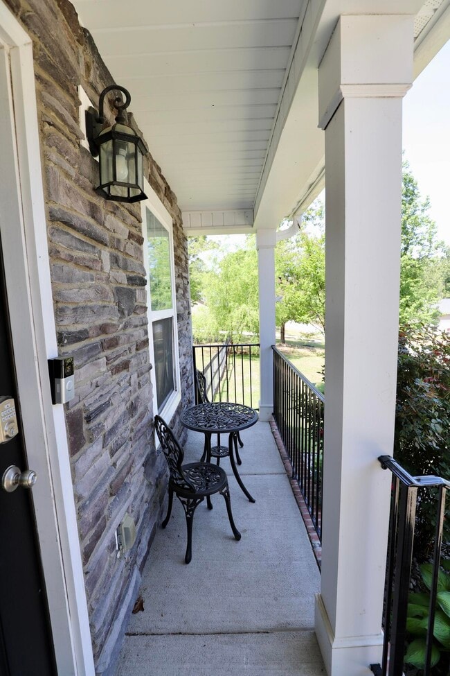 Building Photo - 71 Carina Ln