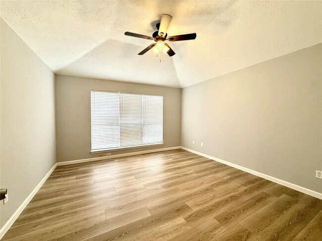 Building Photo - 9418 Westacre Pl