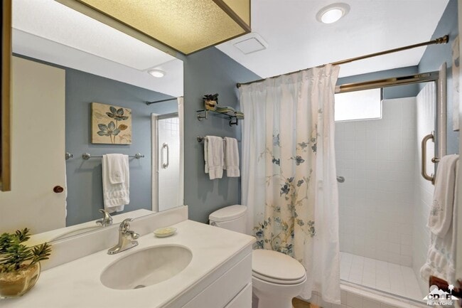 Building Photo - 40461 Bay Hill Way