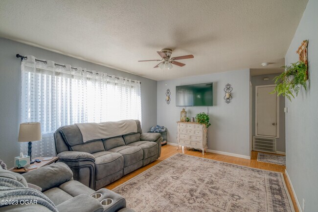 Building Photo - 2415 New Hampshire Ave