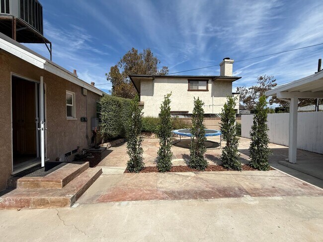 Building Photo - 5958 Pearce Ave