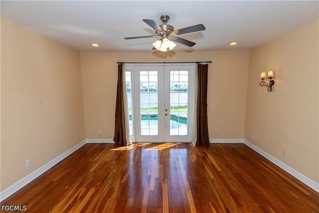 Building Photo - 8789 Paseo De Valencia St