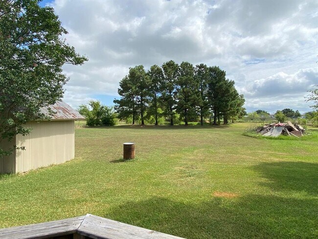 Building Photo - 9661 Farm to Market 548