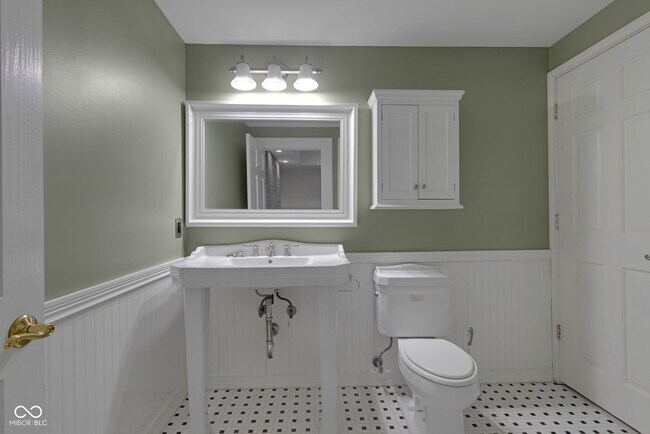 Building Photo - 11178 Ditch Rd