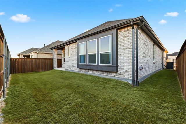 Building Photo - 1417 Sandhill Ln