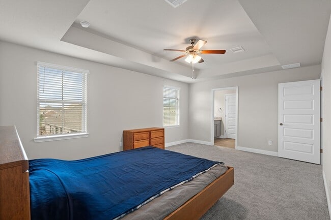 Building Photo - 409 Aurora Creek Ln