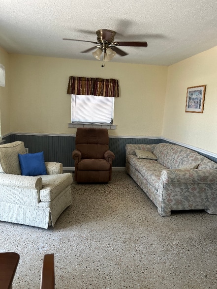 Building Photo - 9751 FL-78