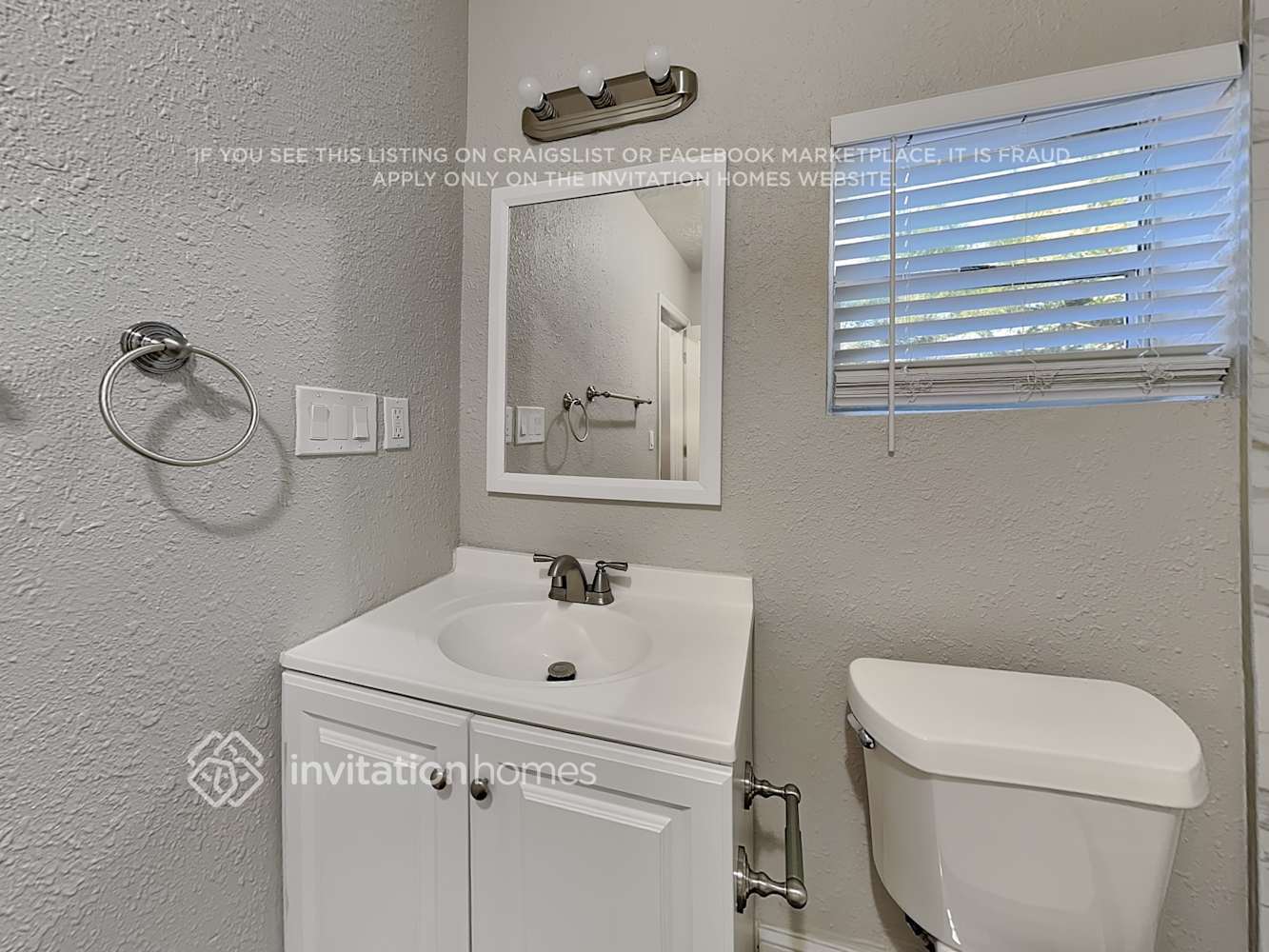 Building Photo - 822 Rosalia Dr