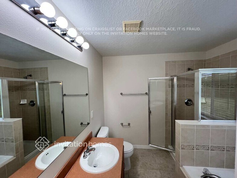 Building Photo - 391 SW Millard Dr