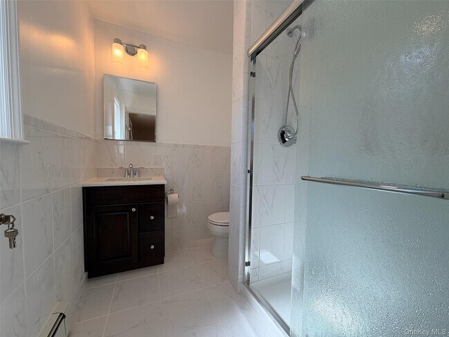 Building Photo - 86-79 Palo Alto St