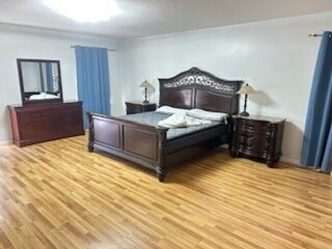 Building Photo - 550 Cypress Crossing