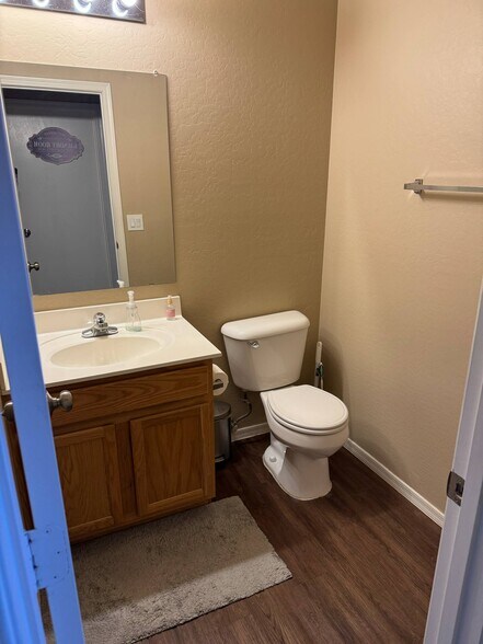 Building Photo - 17237 W Ashley Dr