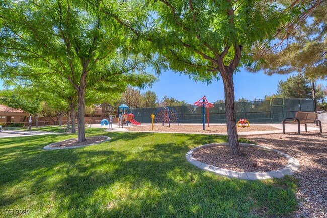 Building Photo - 92 Teton Pines Dr