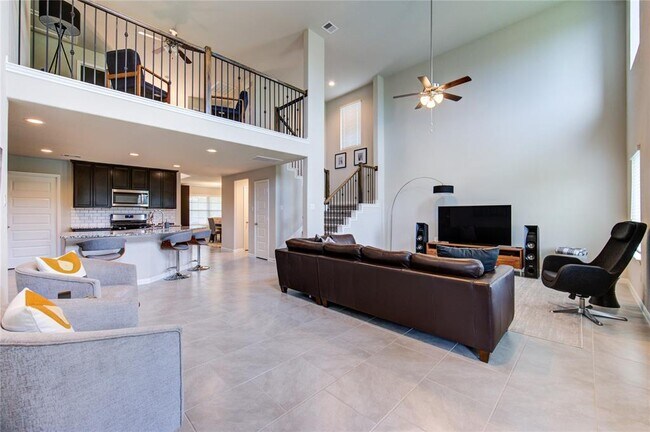 Building Photo - 9623 Japonica Dr