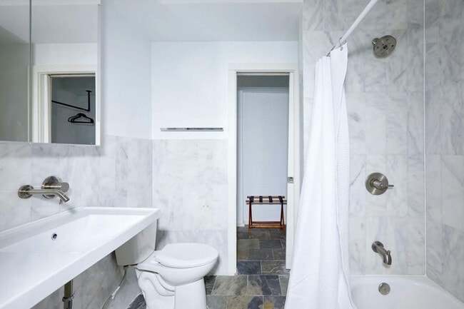 Building Photo - 2317 N Rampart St