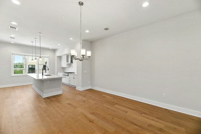 Building Photo - 4611 Unity Cir