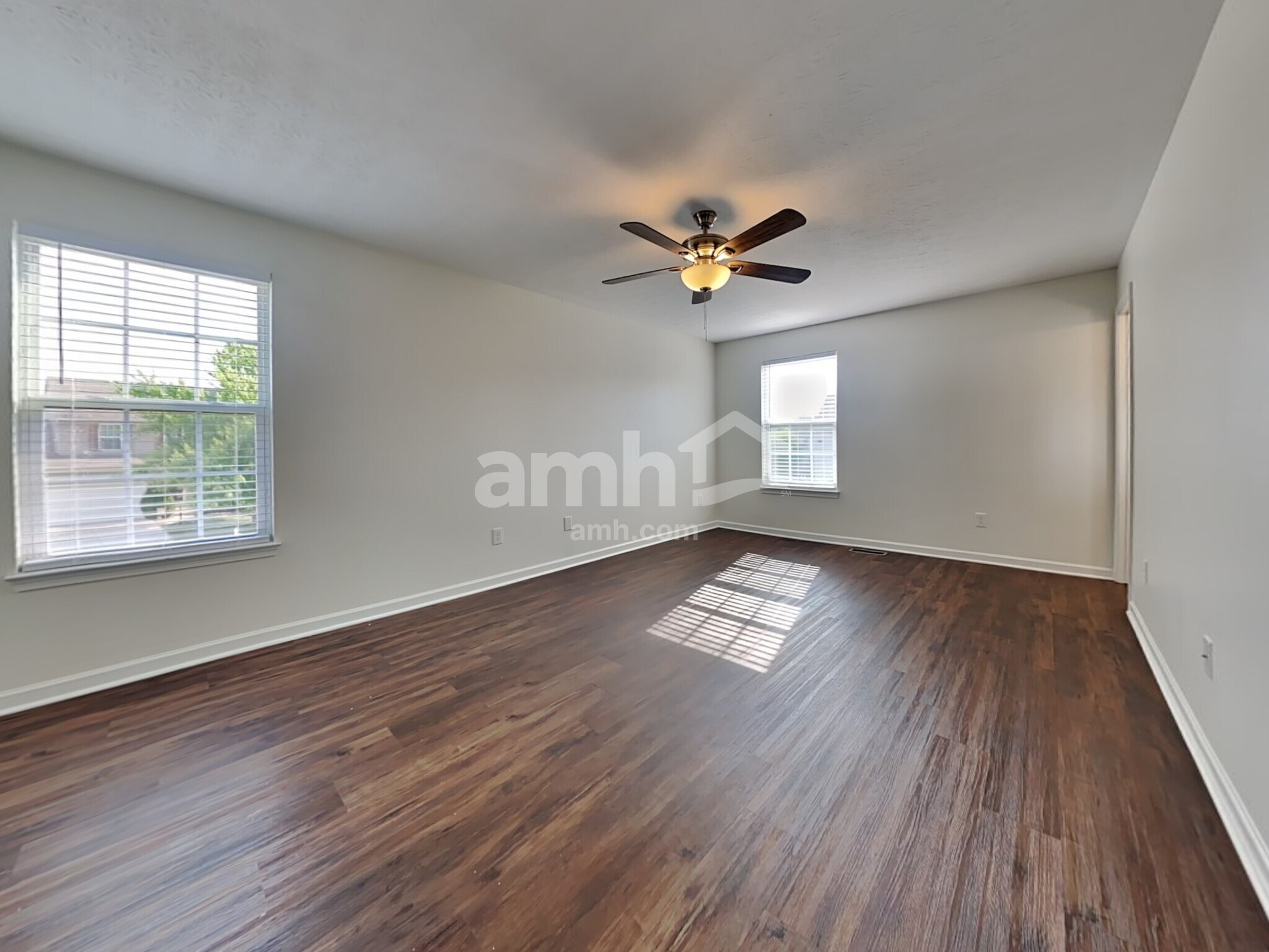 Building Photo - 5576 Shetland Ct