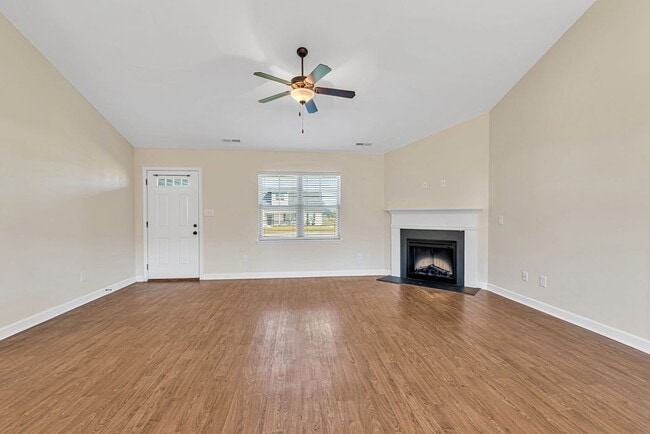 Building Photo - 309 Channel Run Ln