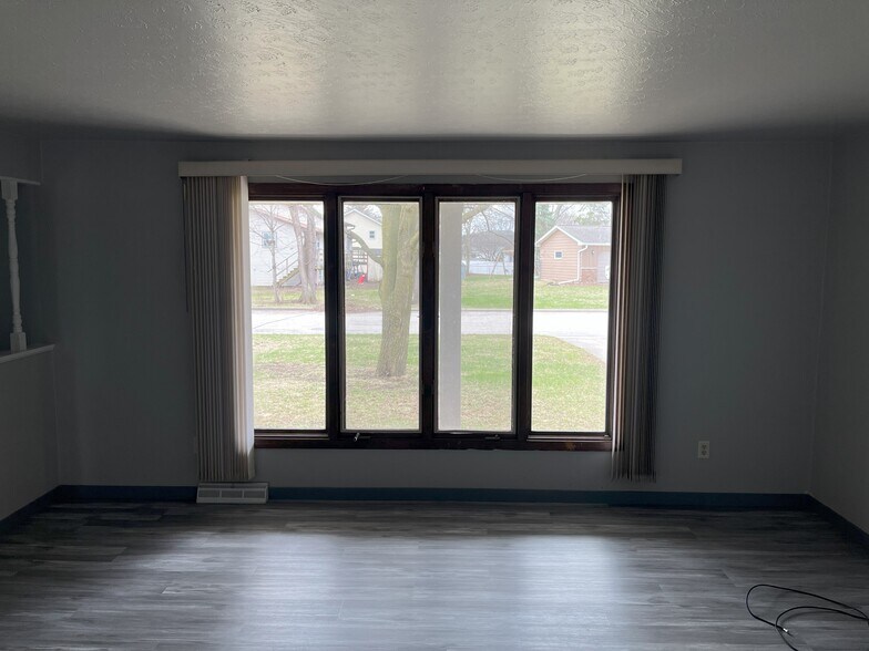 Building Photo - 3632 Glenbrooke Ln
