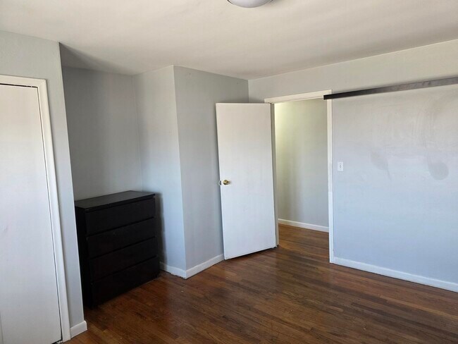 Building Photo - 22006 N Chrysler Dr