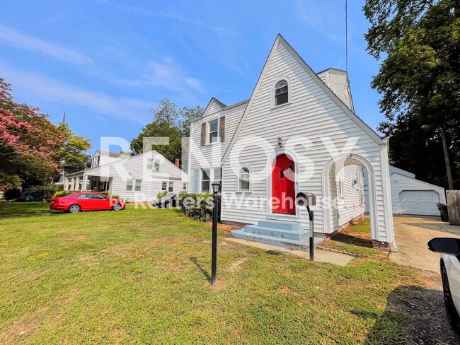 Building Photo - 1084 Norview Ave