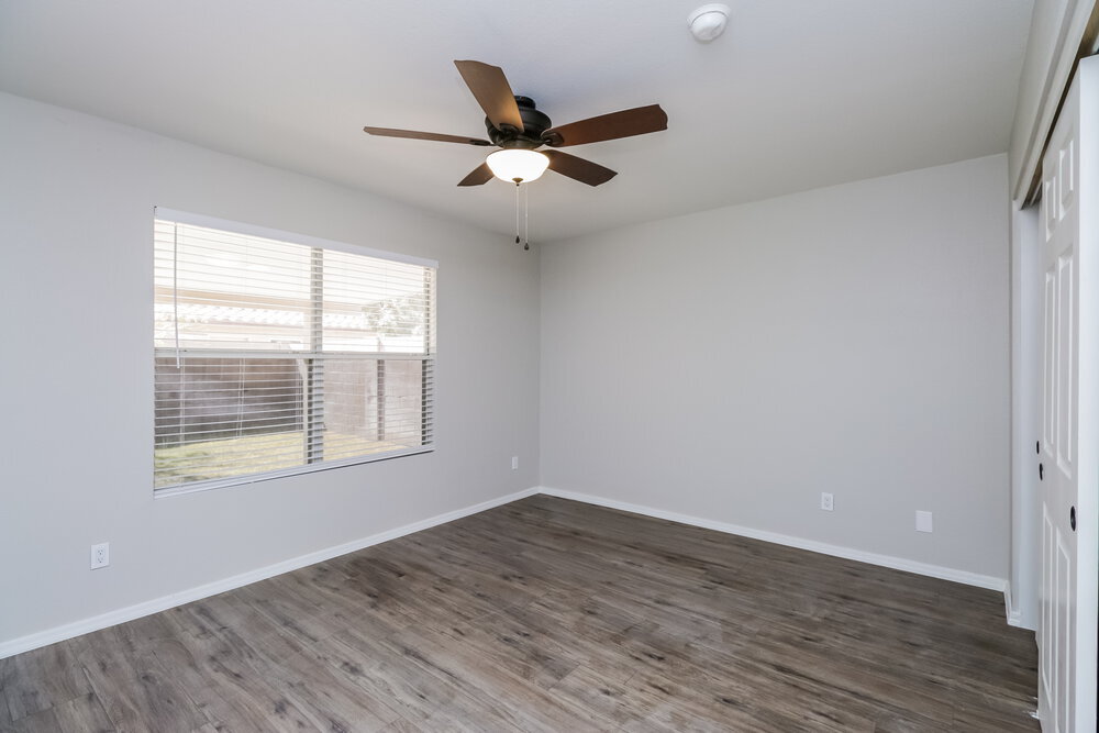 Building Photo - 849 S Cancun Dr