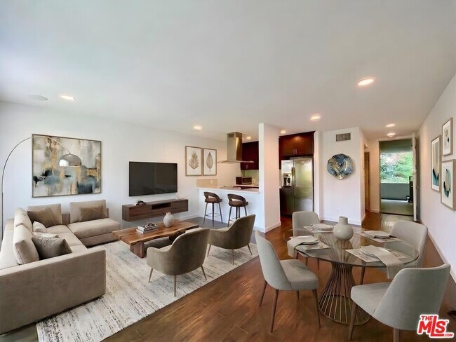 Building Photo - 1920 Hillcrest Rd