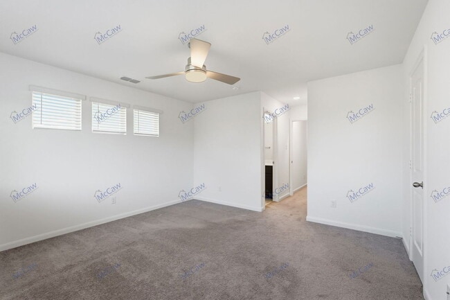 Building Photo - 3100 Trina St