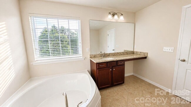 Building Photo - 3634 Halcyon Drive