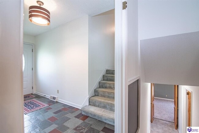 Building Photo - 228 Cherokee Blvd