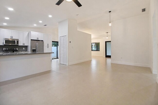 Building Photo - 10088 SW 143rd Ct