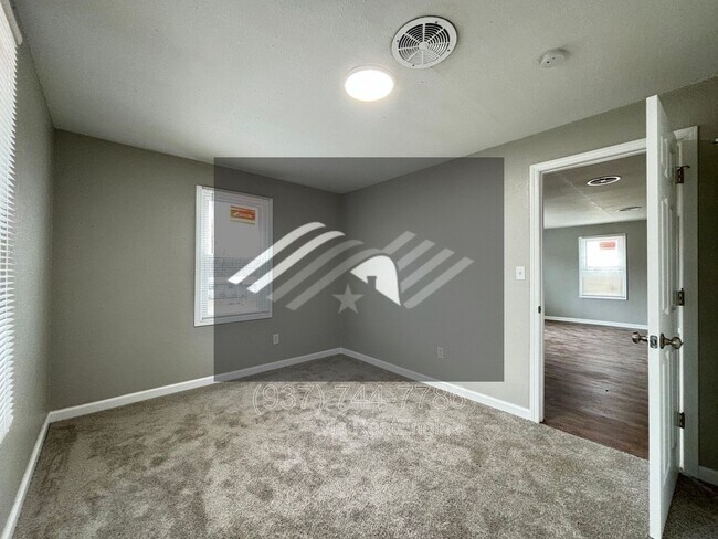 Building Photo - 4205 Riverview Ave