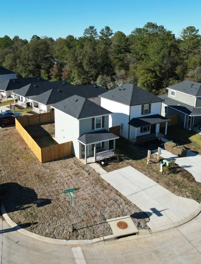 Building Photo - 9718 Marie Village Ct