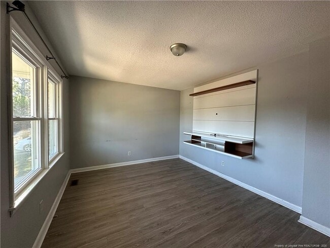 Building Photo - 1036 Appalachin Dr