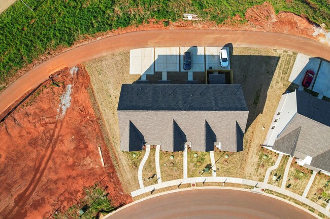 Building Photo - Fully Furnished and Move-In Ready!