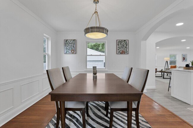 Building Photo - 2615 Northwest Blvd