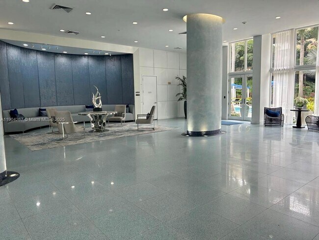 Building Photo - 18800 NE 29th Ave