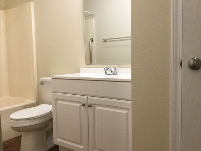 Building Photo - Table Rock Apartments