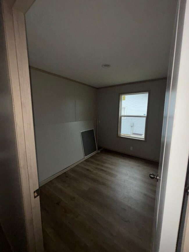Building Photo - 200 Gregory Ln