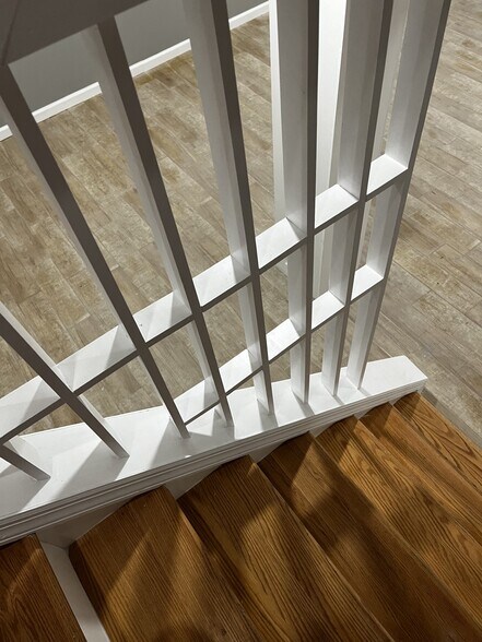 Building Photo - 280 S Boulevard