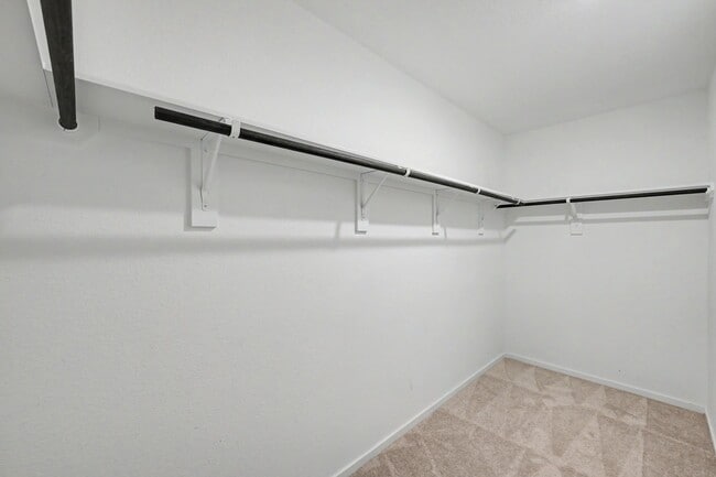 Building Photo - 21154 Vercelli St