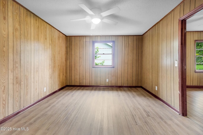 Building Photo - 1614 McKinley Ave