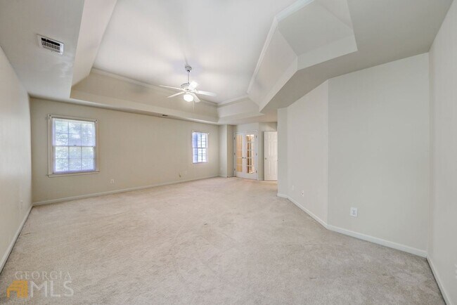 Building Photo - 4692 Bishop Lake Rd