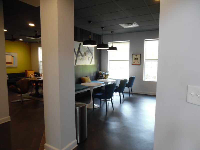 Building Photo - 118 University Village Dr