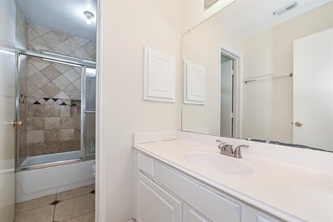 Building Photo - 11830 Hueco Tanks Dr